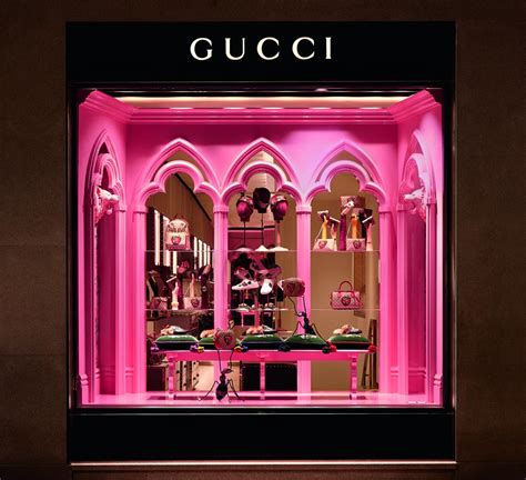 vetrina gucci